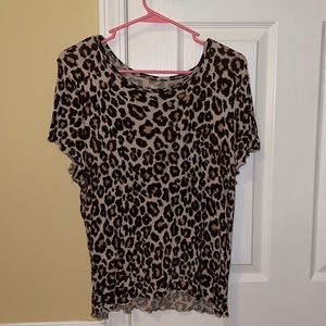 Cheetah T-shirt.